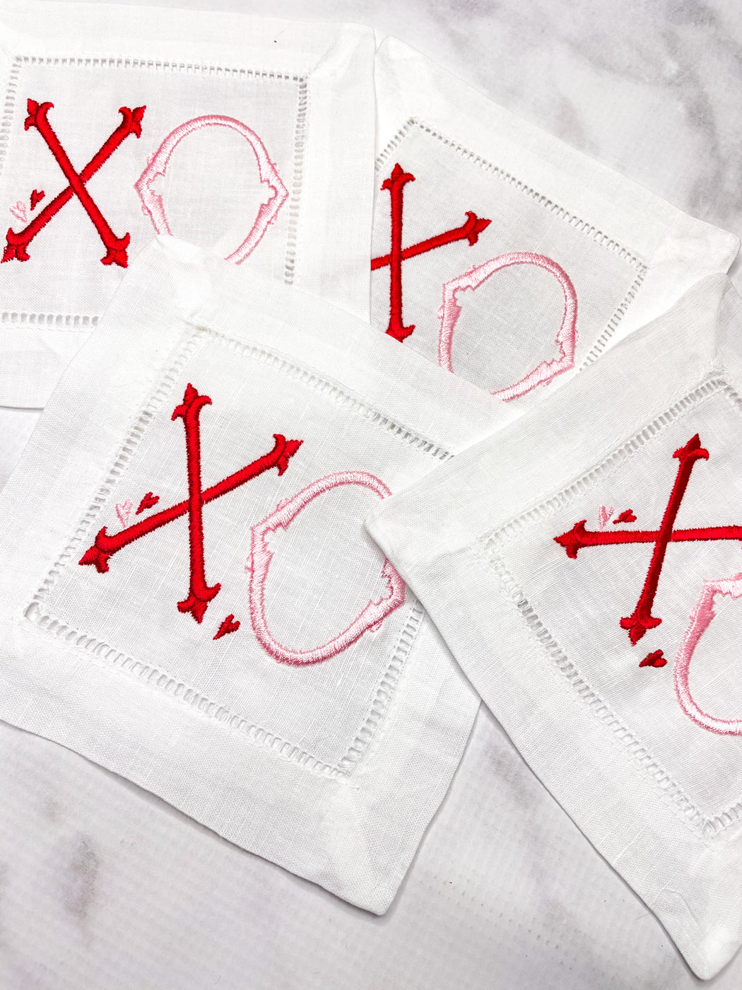 Valentines Day XOXO with hearts Set of Linen Cocktail Napkins