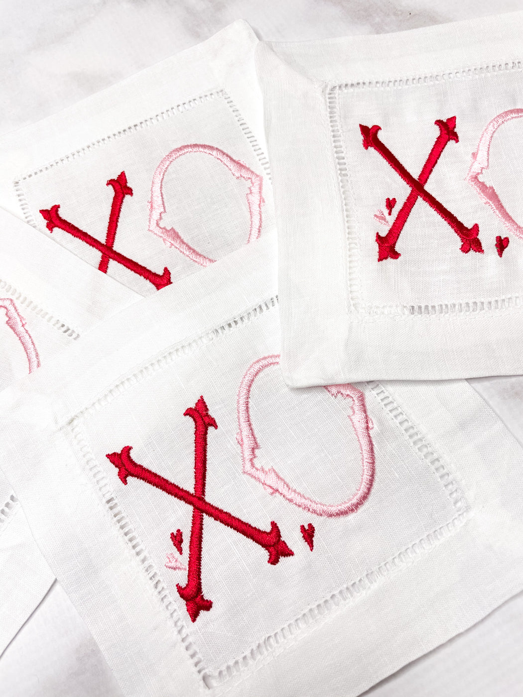 Valentines Day XOXO with hearts Set of Linen Cocktail Napkins